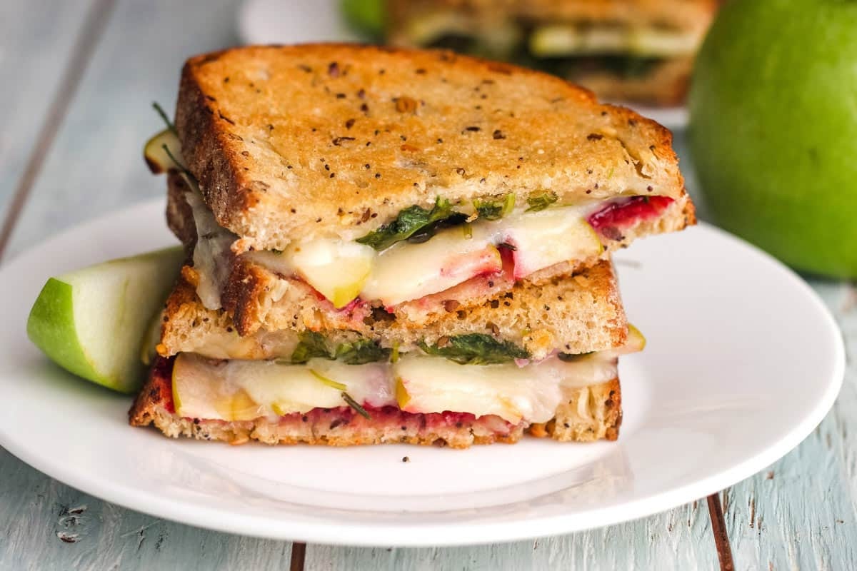 grilled-apple-and-swiss-cheese-sandwich-recipe