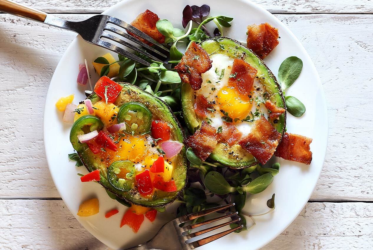 paleo-baked-eggs-in-avocado-recipe