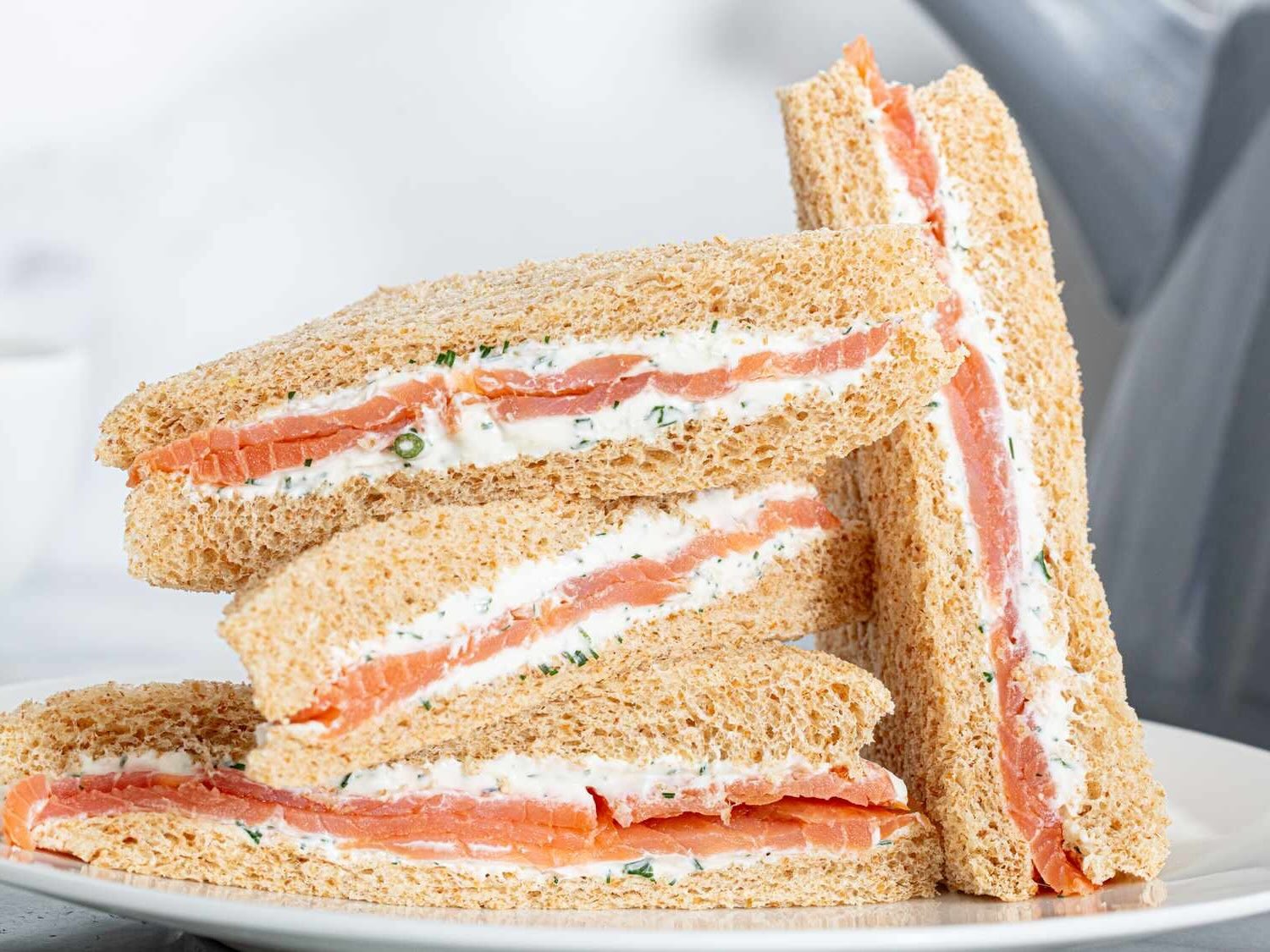 smoked-salmon-sandwich-recipe