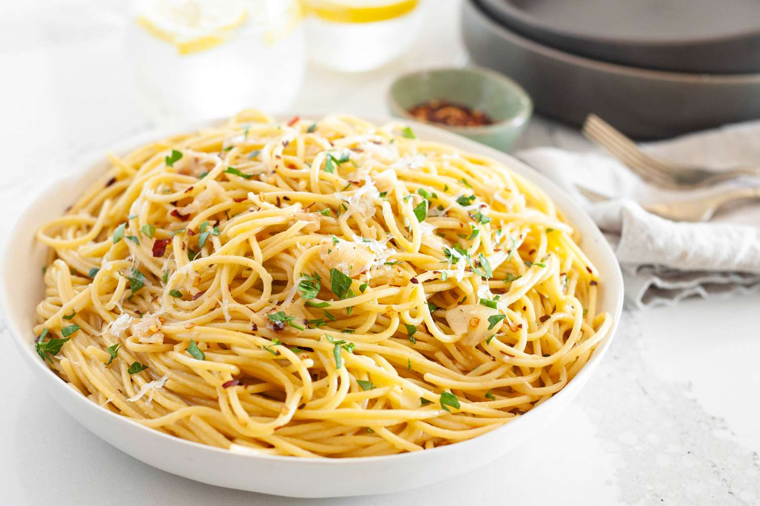 spaghetti-aglio-e-olio-recipe